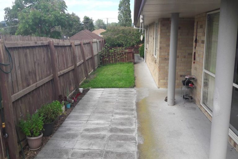 Photo of property in 6 Cretian Crescent, Henderson, Auckland, 0612