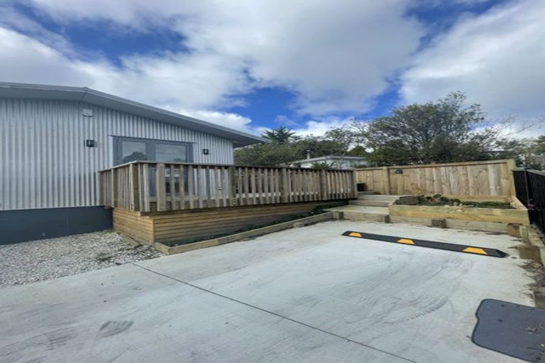 Photo of property in 21a Garton Drive, Massey, Auckland, 0614