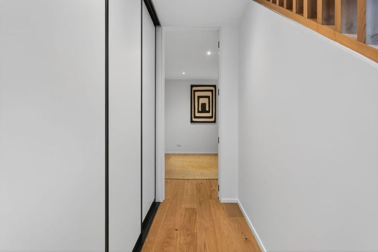 Photo of property in 1/517 Beach Road, Murrays Bay, Auckland, 0630