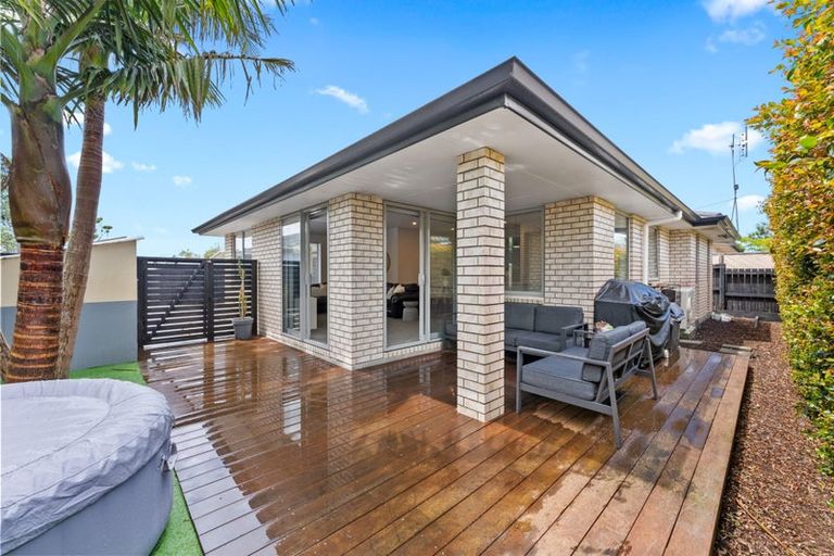 Photo of property in 6a Hatton Road, Orewa, 0931