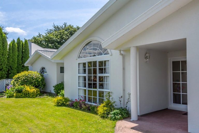 Photo of property in 15 Wood Street, Greytown, 5712