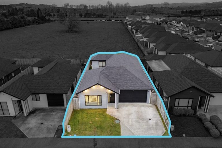 Photo of property in 9 Earlywood Road, Takanini, 2110