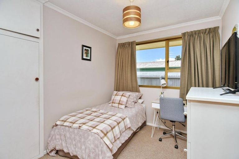 Photo of property in 45 Arran Crescent, Woolston, Christchurch, 8062