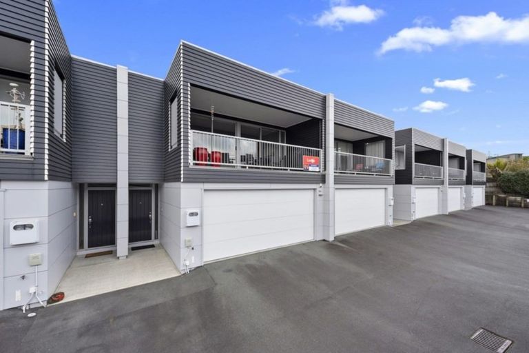 Photo of property in 23u7 Marama Street, Frankton, Hamilton, 3204