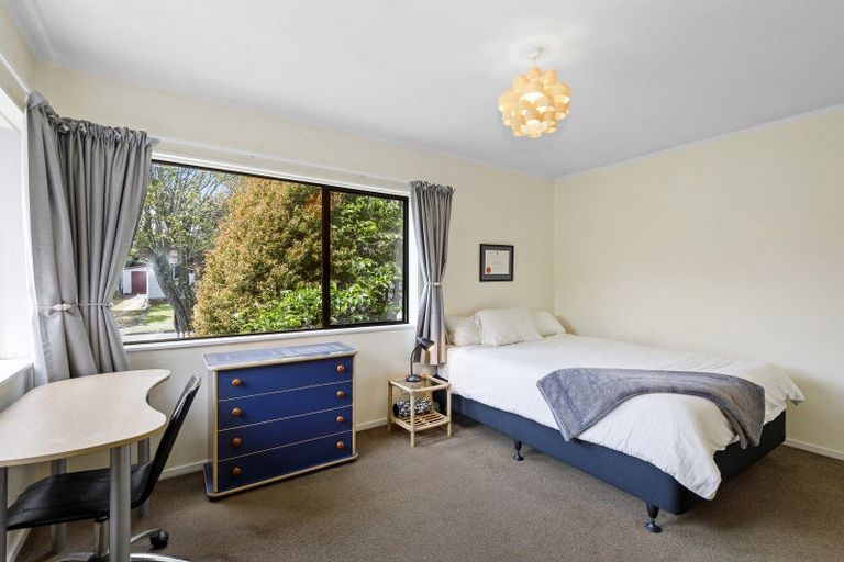 Photo of property in 19 Memphis Grove, Totara Park, Upper Hutt, 5018