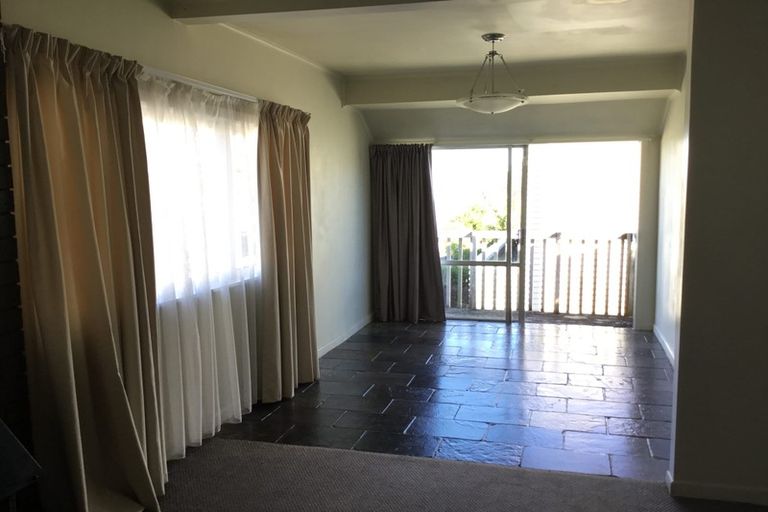 Photo of property in 20 Dallinghoe Crescent, Milford, Auckland, 0620