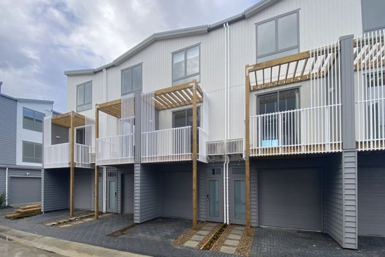 Photo of property in 6/2 Moor Avenue, Te Atatu Peninsula, Auckland, 0610
