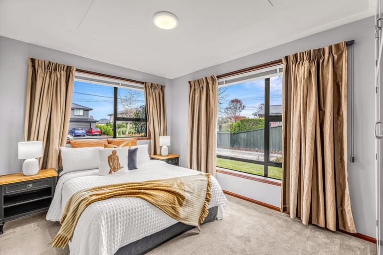 Photo of property in 37 Colwyn Street, Bryndwr, Christchurch, 8053