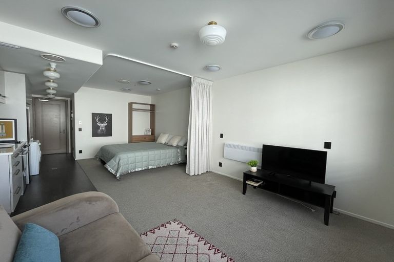 Photo of property in 102/3u Roxburgh Street, Mount Victoria, Wellington, 6011