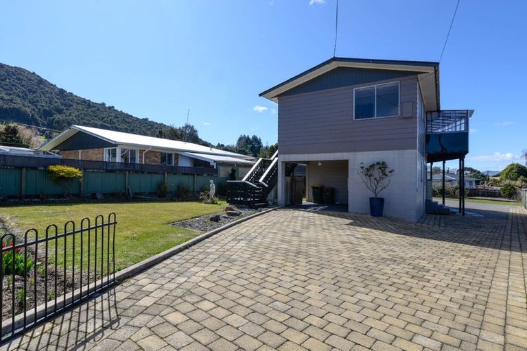 Photo of property in 16 Bay Grove, Pukehangi, Rotorua, 3015
