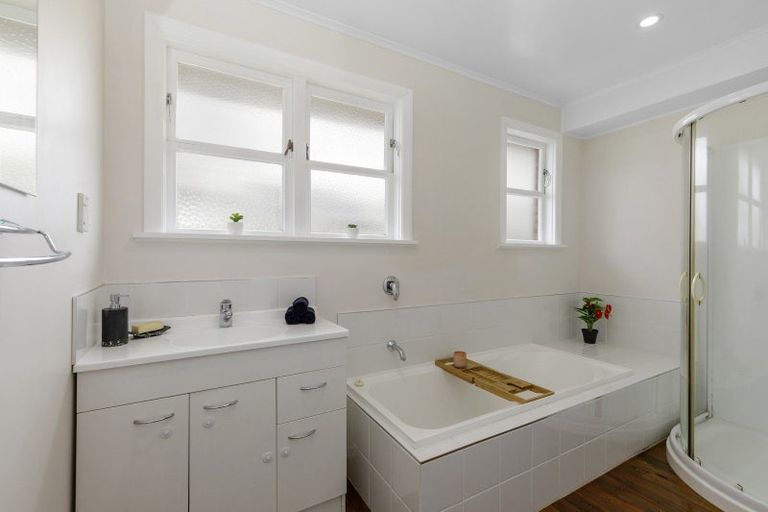 Photo of property in 251 Fergusson Drive, Heretaunga, Upper Hutt, 5018