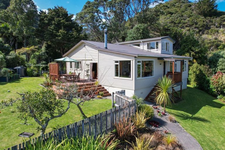 Photo of property in 16 Patui Avenue, Ngarimu Bay, Thames, 3575