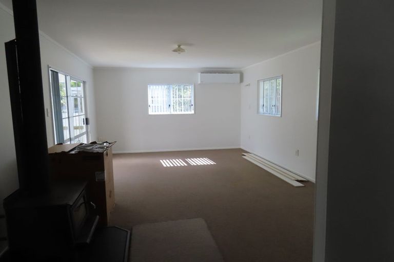 Photo of property in 40 Neeve Road, Taradale, Napier, 4112