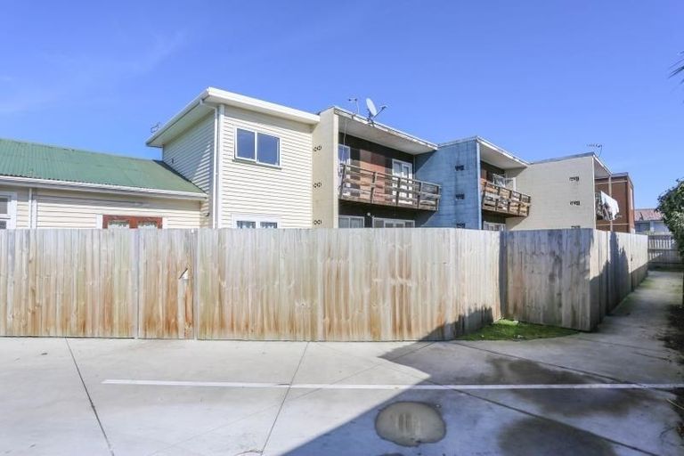 Photo of property in 4/49 Picton Avenue, Riccarton, Christchurch, 8011