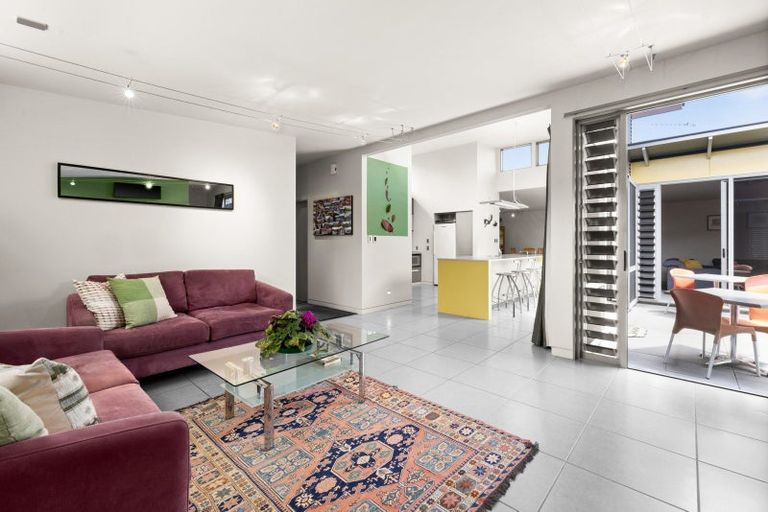 Photo of property in 35 Church Road, Taradale, Napier, 4112