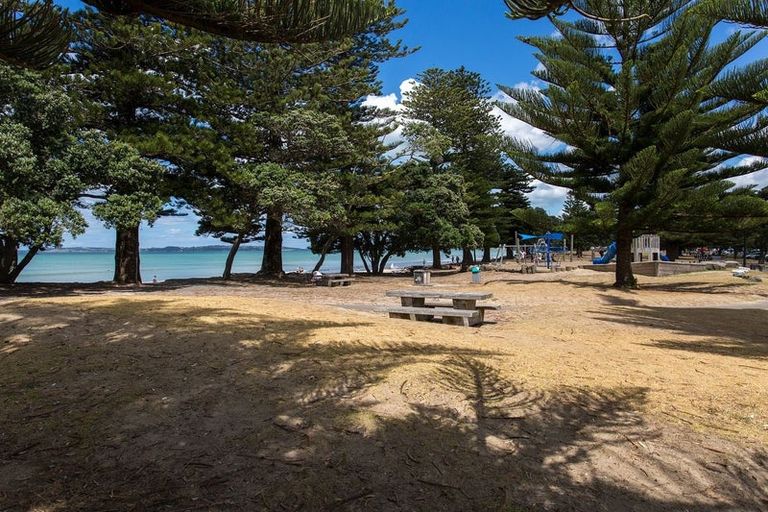 Photo of property in 25/3 Riverside Road, Orewa, 0931