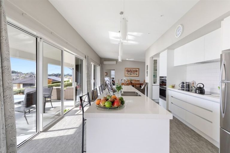 Photo of property in 10 Louise Drive, Ohauiti, Tauranga, 3112