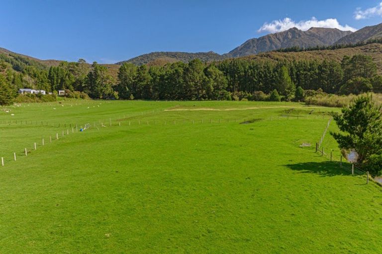 Photo of property in 722 Putara Road, Eketahuna, 4994