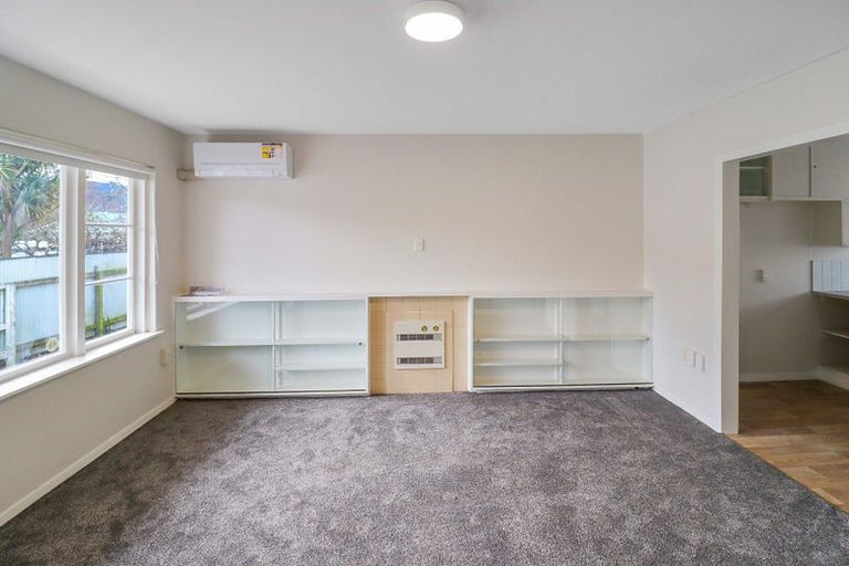 Photo of property in 2 Argyle Grove, Trentham, Upper Hutt, 5018