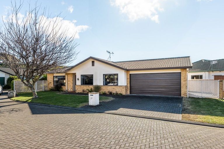 Photo of property in 17 Alderney Close, Taradale, Napier, 4112