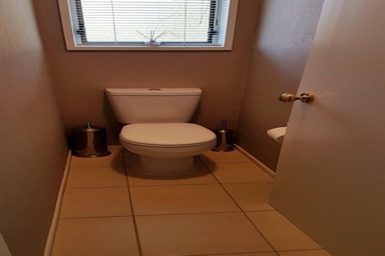 Photo of property in 14 Omega Place, Casebrook, Christchurch, 8051