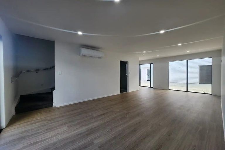 Photo of property in 60 Heybridge Street, Manurewa, Auckland, 2102