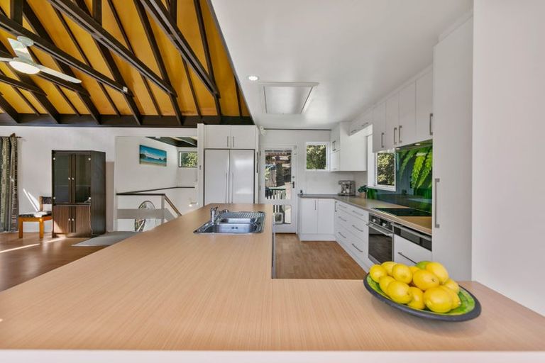 Photo of property in 37 Autumn Avenue, Glen Eden, Auckland, 0602