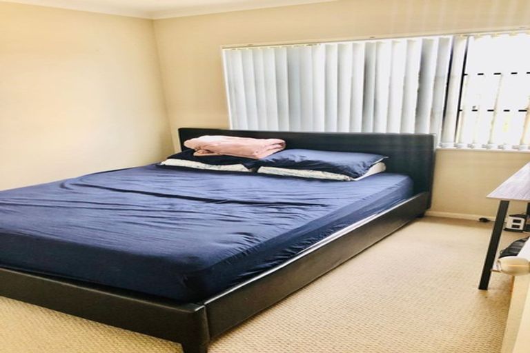 Photo of property in 9 Kalmore Place, Flat Bush, Auckland, 2016