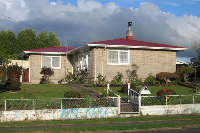 Photo of property in 13 Lomond Avenue, Tokoroa, 3420