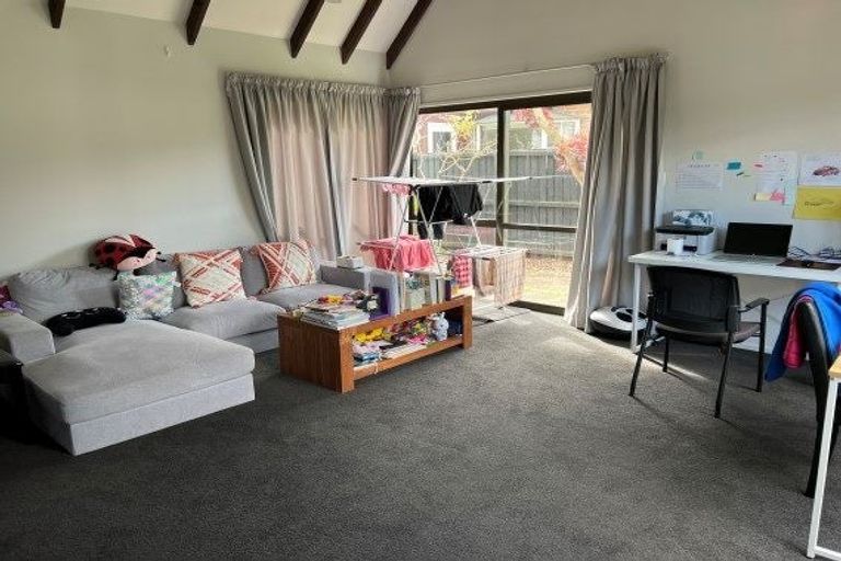 Photo of property in 43n Waimairi Road, Upper Riccarton, Christchurch, 8041