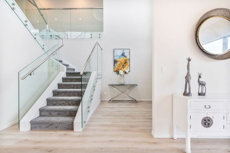 Photo of property in 18 Lime Hill Rise, Flat Bush, Auckland, 2019