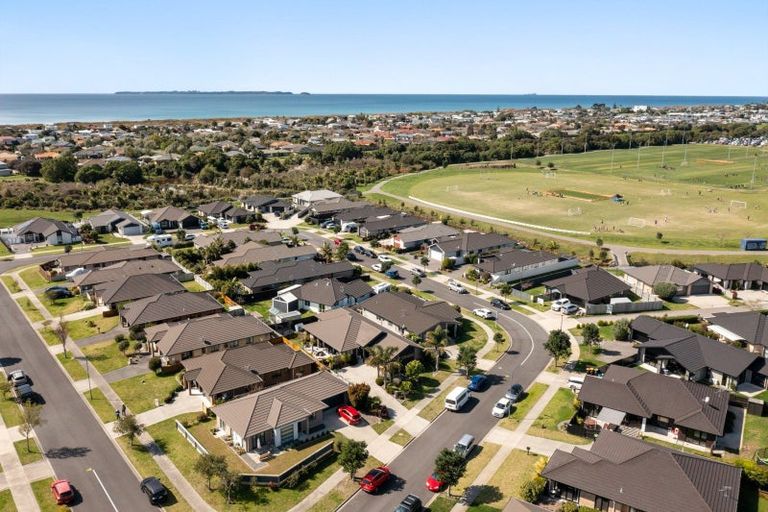 Photo of property in 7 Drabble Crescent, Papamoa Beach, Papamoa, 3118