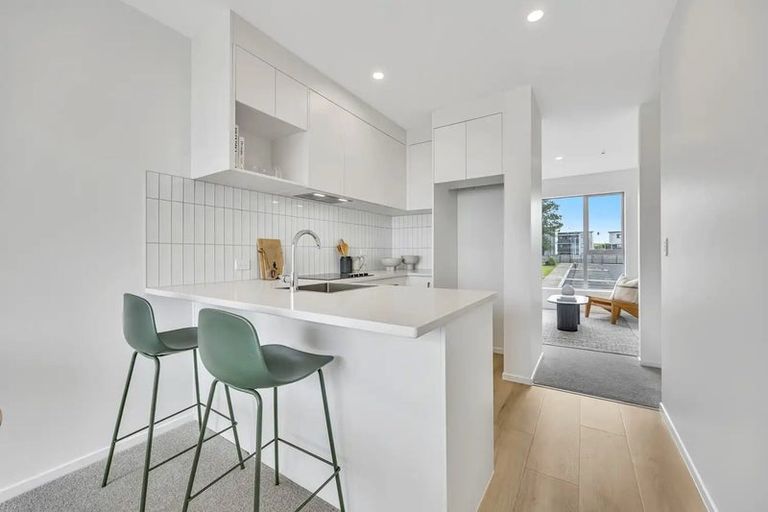 Photo of property in 125 Ngae Place, Mangere East, Auckland, 2024