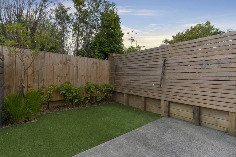 Photo of property in 5 Panoni Lane, Howick, Auckland, 2014
