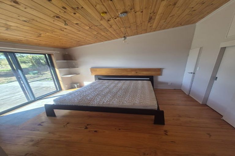 Photo of property in 68 Kiwi Bush Lane, Ngunguru, Whangarei, 0173