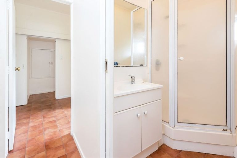 Photo of property in 25 Jandell Crescent, Bucklands Beach, Auckland, 2014