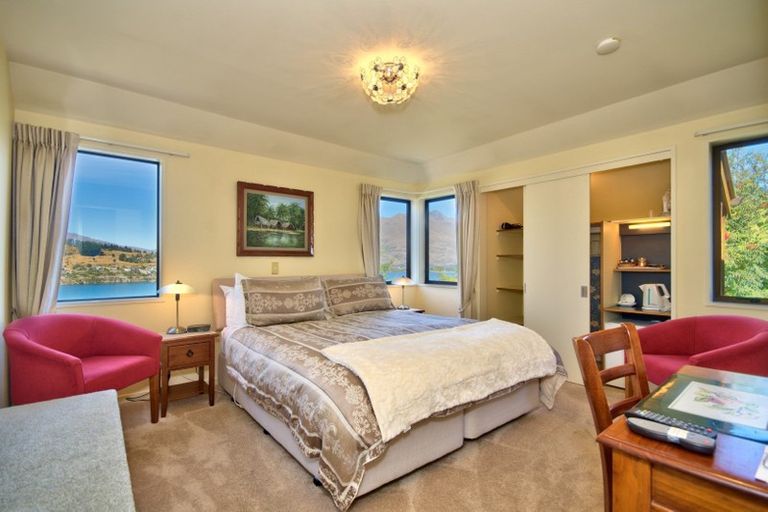 Photo of property in 16 Panners Way, Queenstown, 9300