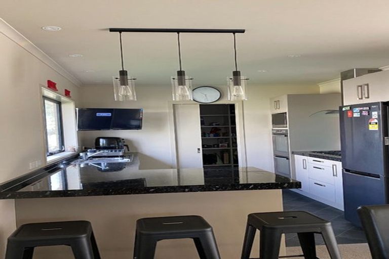 Photo of property in 14a Glen Road, Stokes Valley, Lower Hutt, 5019