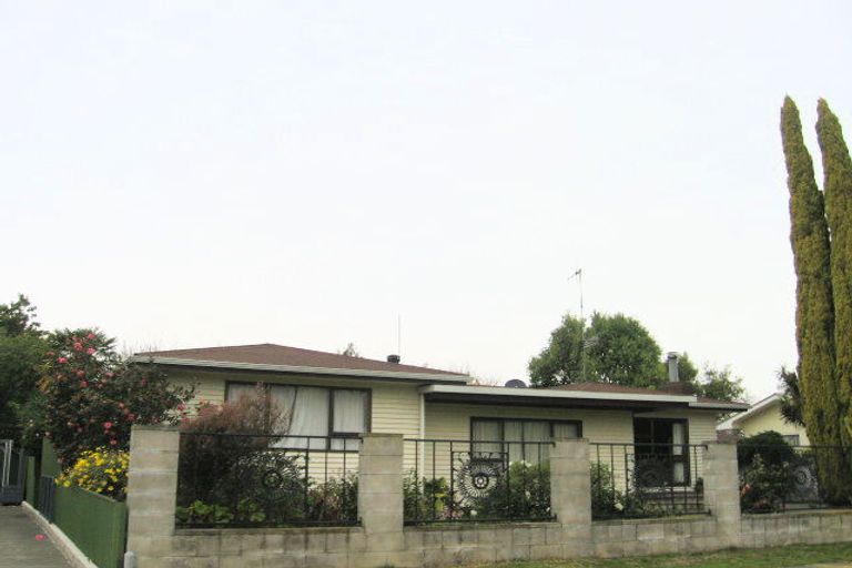 Photo of property in 448 Gloucester Street, Taradale, Napier, 4112