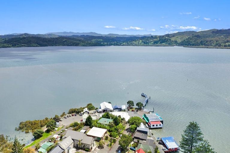 Photo of property in 4 Russell Esplanade, Rawene, Kaikohe, 0473