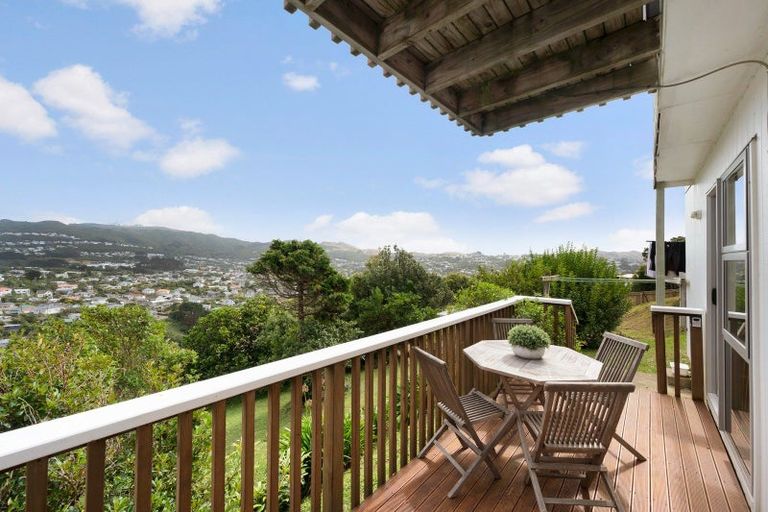 Photo of property in 10b Ceres Crescent, Johnsonville, Wellington, 6037