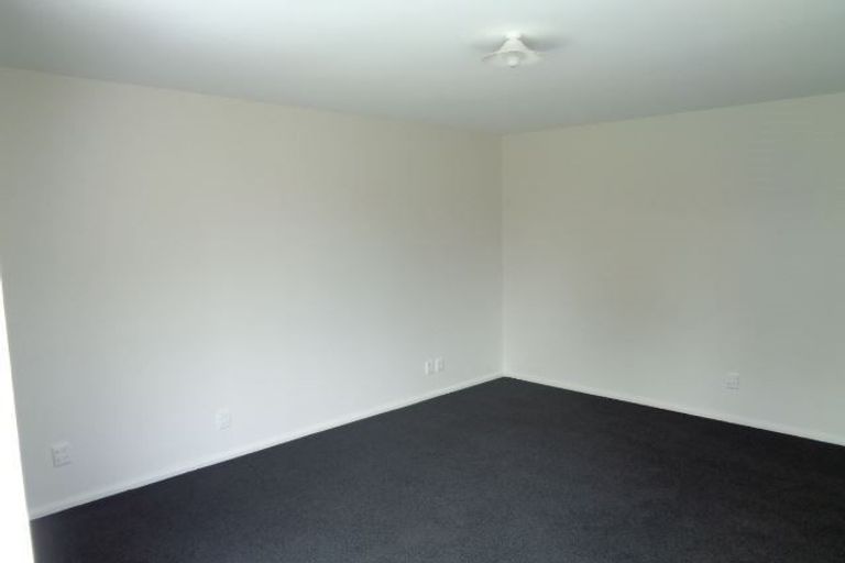 Photo of property in 1 Isleworth Road, Bishopdale, Christchurch, 8053