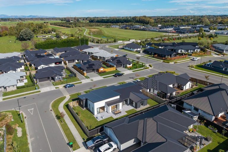 Photo of property in 49 Watkins Drive, Rangiora, 7400