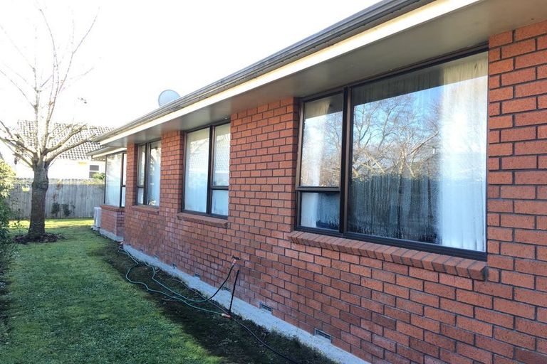 Photo of property in 52 Truman Road, Bryndwr, Christchurch, 8053