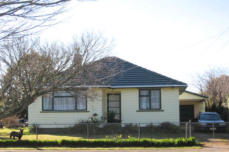 Photo of property in 12 Laurie Avenue, Papakura, 2110