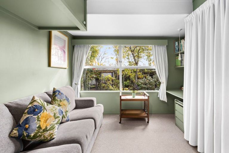 Photo of property in 12 Saint Hill Lane, Havelock North, 4130