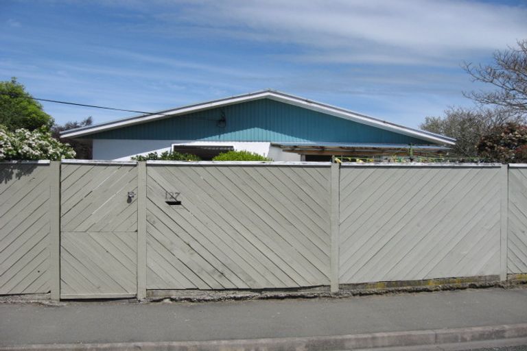 Photo of property in 127 Parkers Road, Tahunanui, Nelson, 7011