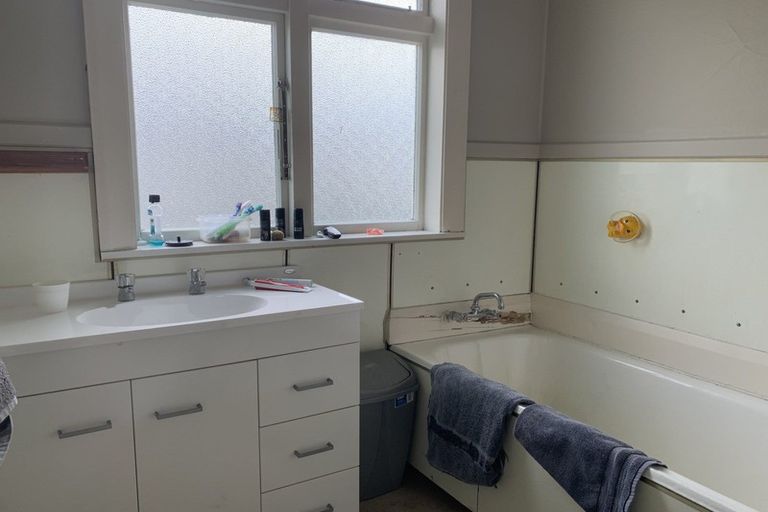 Photo of property in 51 Livingstone Street, Hokitika, 7810