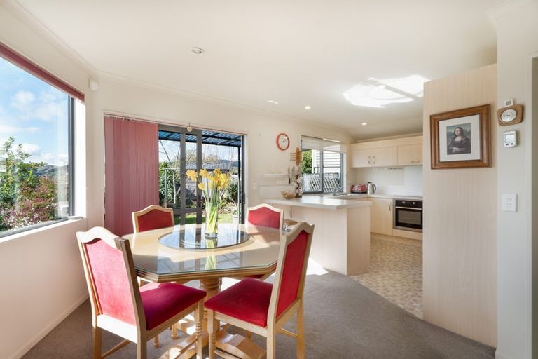 Photo of property in 1a Chester Road, Tawa, Wellington, 5028