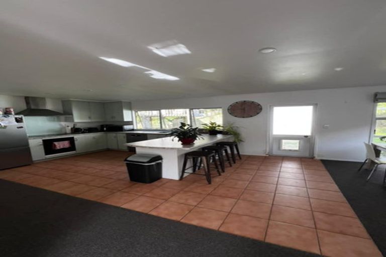 Photo of property in 7 Puketitiro Street, Glen Eden, Auckland, 0602